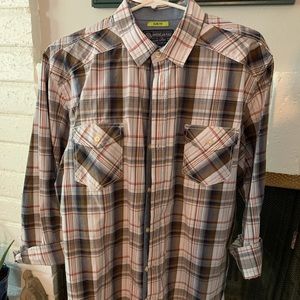American Rag Cie Men’s Button Down Plaid Shirt